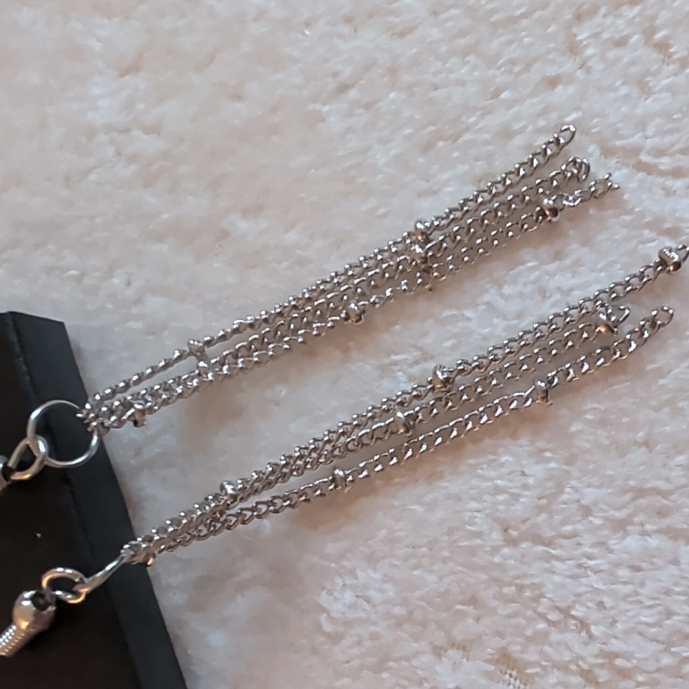 Paparazzi Mini Ball Chain Dangle Earrings New - Picture 2 of 2